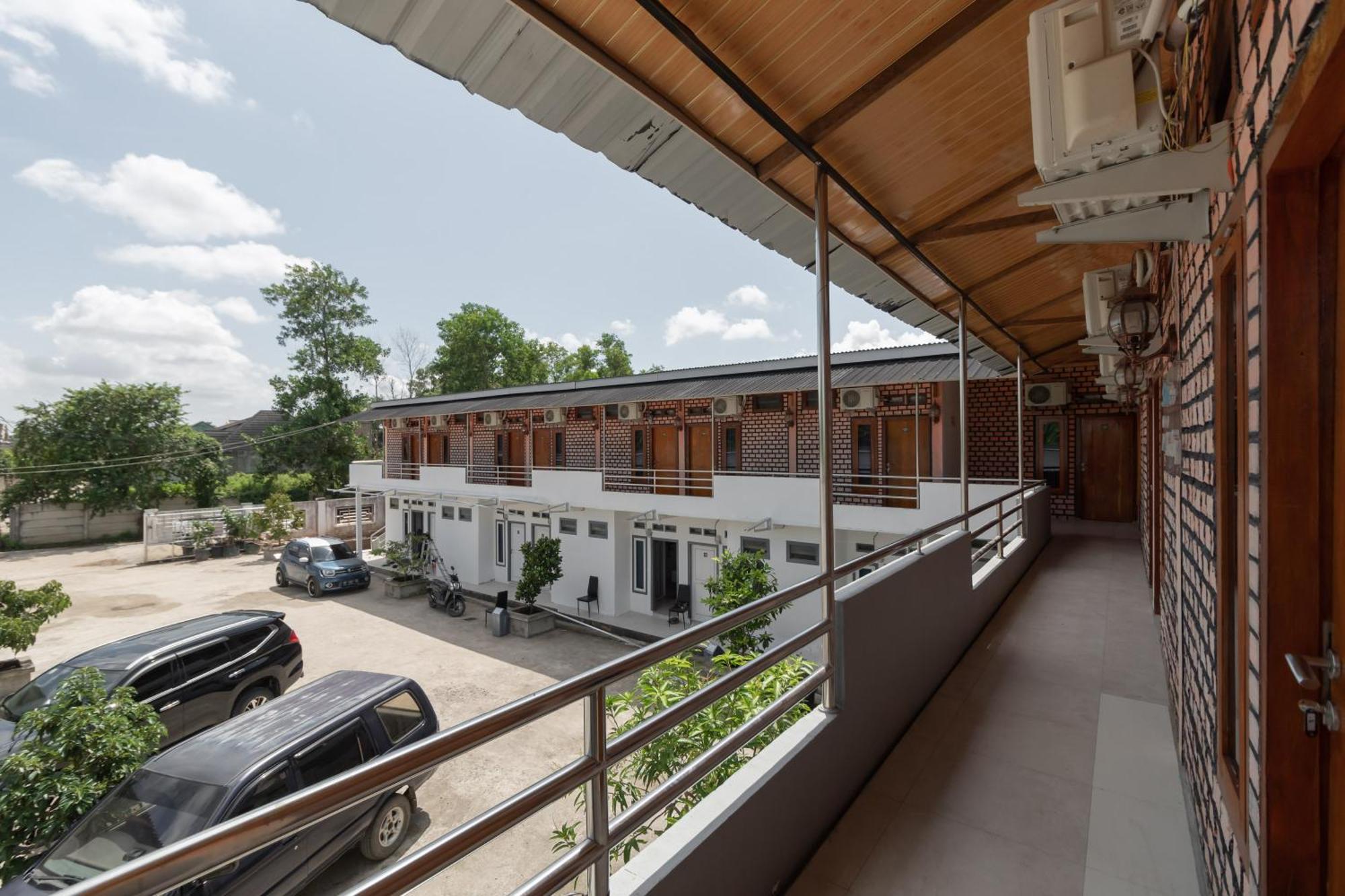 Reddoorz Syariah Near Jakabaring Sport City Palembang Zewnętrze zdjęcie