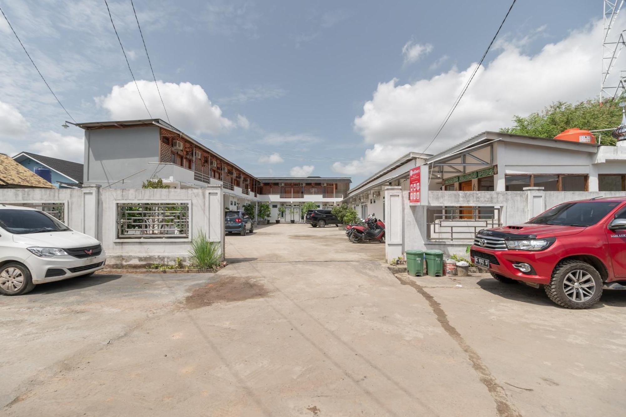 Reddoorz Syariah Near Jakabaring Sport City Palembang Zewnętrze zdjęcie