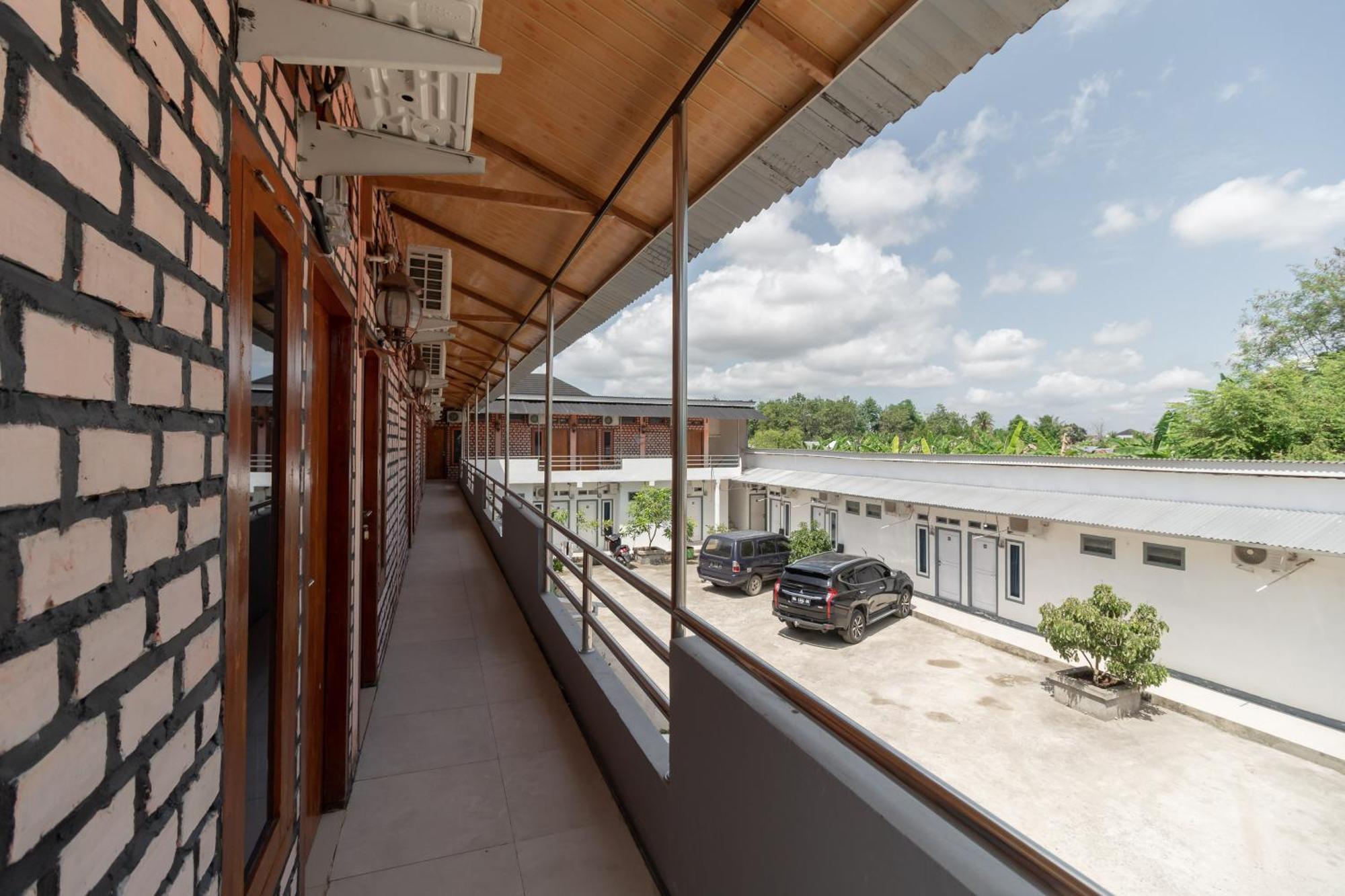 Reddoorz Syariah Near Jakabaring Sport City Palembang Zewnętrze zdjęcie